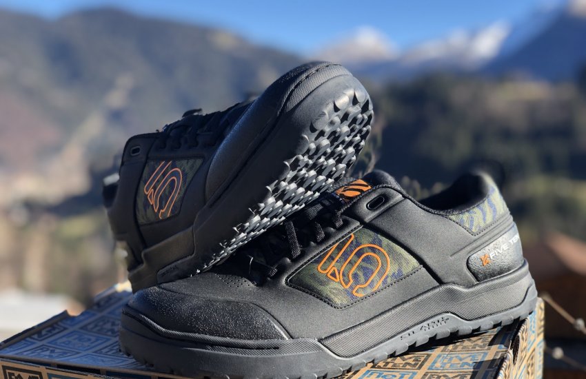 Five ten mountain online biking shoes